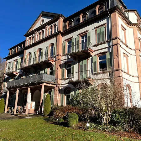 Residential&guesthouse Living Fuerstenbau Hotel